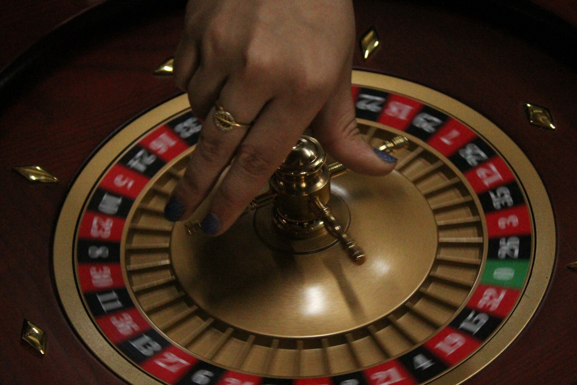 Juega y gana con los bonos sin depósito en casinos en línea